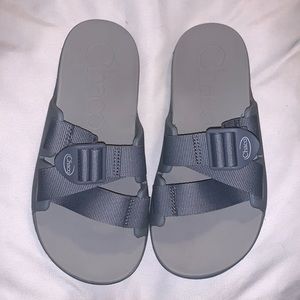 Chaco Chillos slides